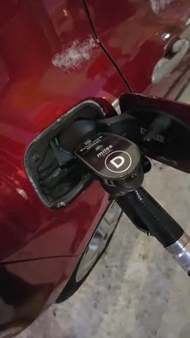 #streamer #youtuber #fyp #car #fuel luckly it was only 21.97kr/L, oh well atleast its my moms account 🤣