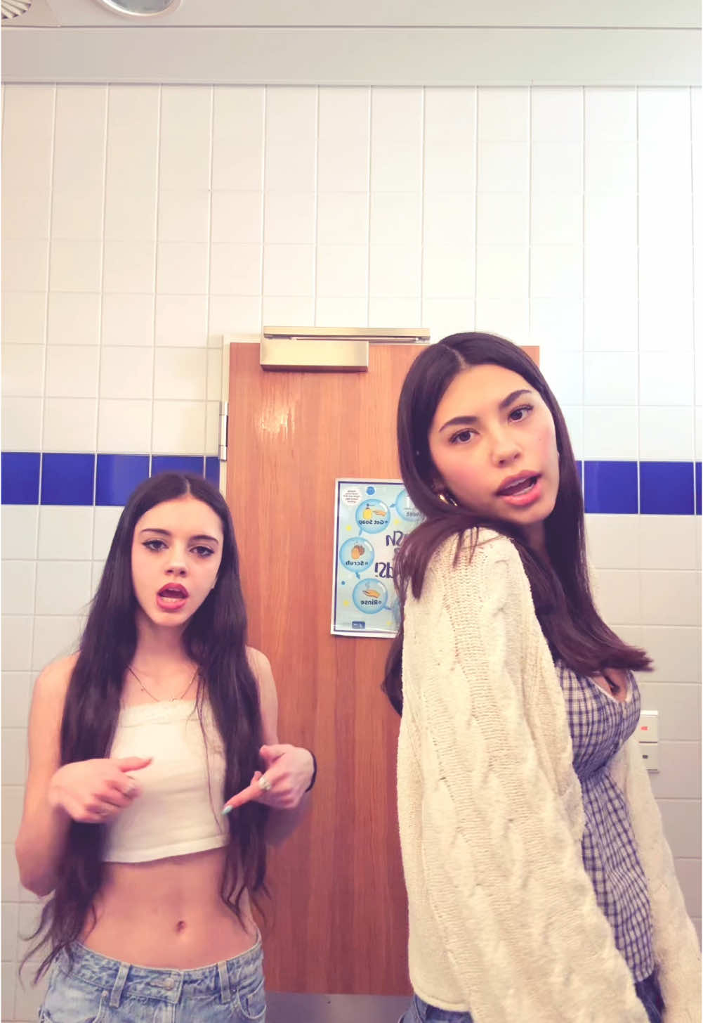 bitches be my clones ❤️