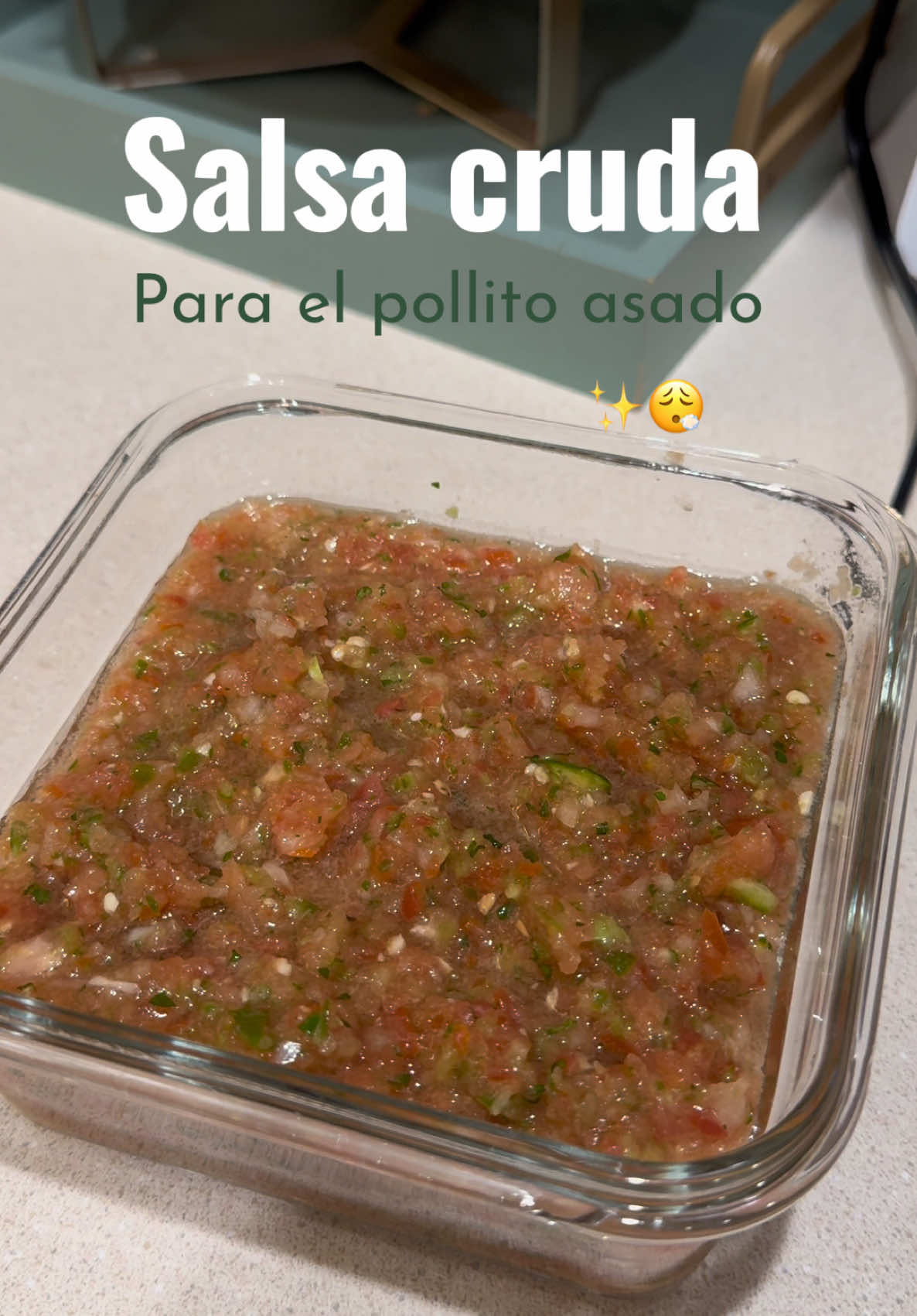 Esta salsa súper fácil y queda deliciosa para cualquier comida ! #salsamexicana #chile #salsapicante #fyp #fy #paratii 