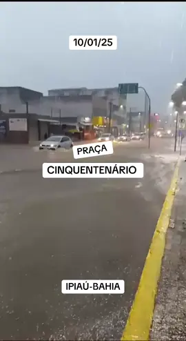 Muita chuva, em Ipiaú com vários pontos de alagamento! #tempo #chuva #tempestade #ipiau #ipiaubahia #noticias #noticiastiktok 