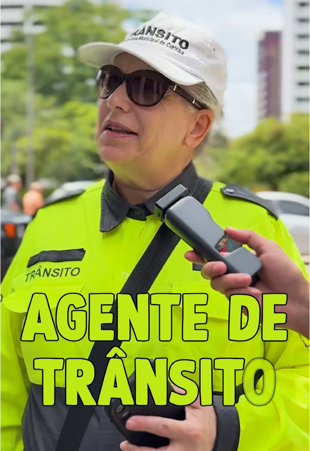 Qual sua profissão? 💸🚀#trabalho #dinheiro #salario #viral #entrevistas