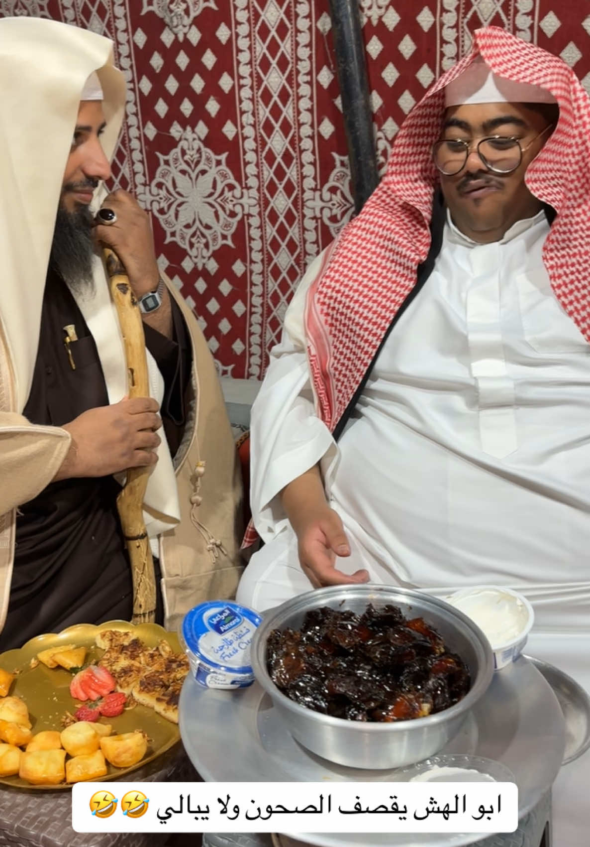 ابو الهش يقصف الصحون ولا يبالي 🤣🤣#سلامه #الدمام #الشعب_الصيني_ماله_حل😂😂 #الشيخ_ابوبلال #ترند #الخبر #اكسبلور #PepsiKickOffShow #explore #الرياض #الخبر_الشرقيه #جدة #مكة #حائل 