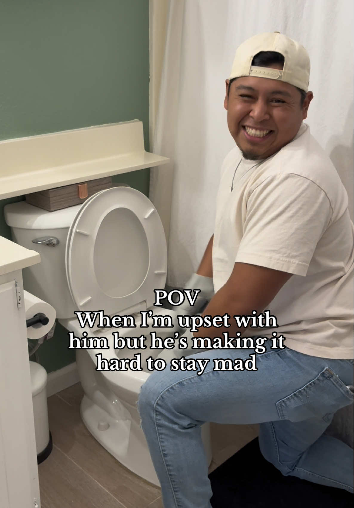 He’s good…🤨 #couplehumor#familycontent#fyp#couplevideos#relationships 