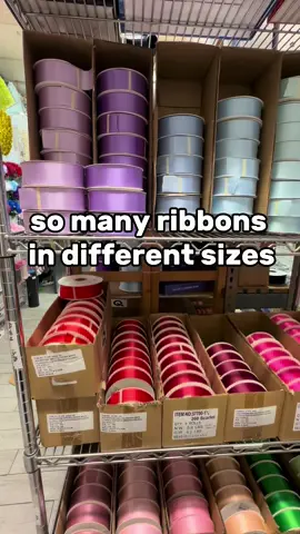 We have different size ribbon such as 3/8”、7/8”、1.5”、2”、2.5”.really good price for you.