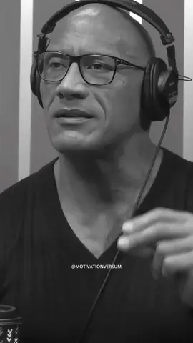 ”Feelings are much like waves. We can’t stop them from coming, but we can choose which ones to surf.” – Jonatan Mårtensson 🎥 Dwayne Johnson #motivation #inspiration #MentalHealth #MentalHealthAwareness #itsokaynottobeokay #talkaboutit #youarenotalone #depressionawareness #mentalhealthmatters #endthestigma #anxietyawareness #HealingJourney #SelfCare #emotionalhealth #mentalwellness #openup #feelingsarevalid #talkaboutyourfeelings #breakthestigma #mentalhealthsupport #selfcompassion #bekindtoyourself #healingtakescourage