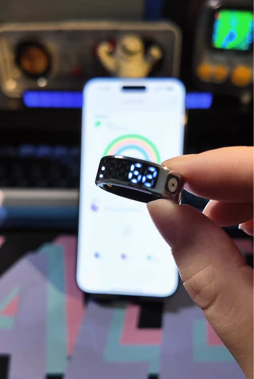 This is the latest model of smart ring; it not only fully replaces the functions of a smartwatch but also incorporates a display screen within its small size, making the data more intuitive. Moreover, the price is very reasonable!#TikTokShopLastChance #tiktokshopnewyearnewaura #spotlightfinds #smartring #techobsessed #steptracker #minimalistsmartring #colmiringreview #adoteumhabitinho #giftideas 