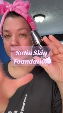 I am always reaching for this foundation! 😍 The Satin finish is so natural looking 🤌🏼 #makeup  #foundationreview #foundationroutine #makeupfinds #grwmmakeup #grwms  @ofirbeauty 