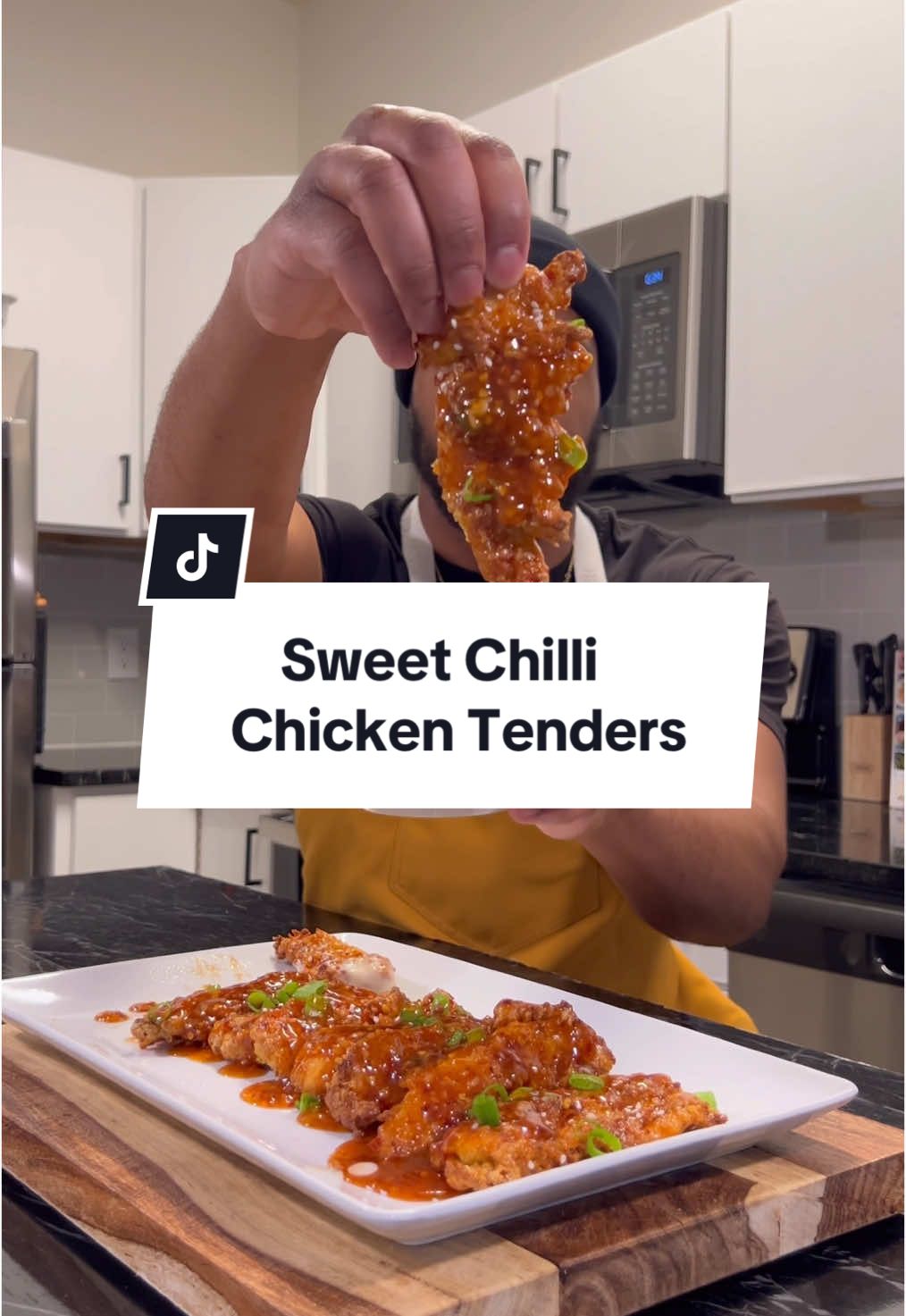 These Sweet Chilli Chicken Tenders is a must have for the NFL playoff season 🔥🔥  • #chickentenders #ovenfriedchicken #chickenrecipes #appetizers #fingerfood #comfortfood #easyappetizers #lowcalorierecipe #highproteinrecipes #fyppp 