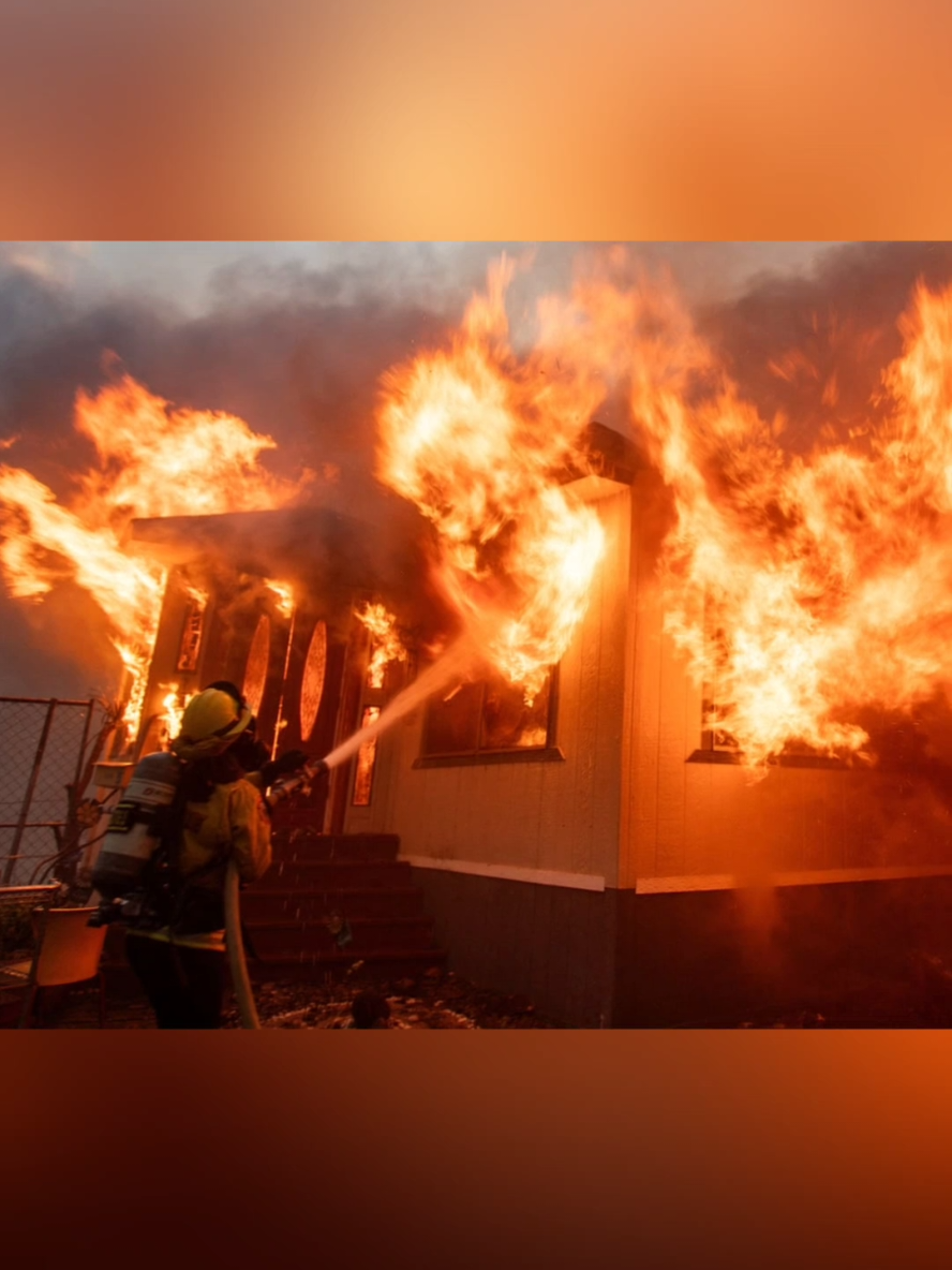 In January 2025, #LosAngeles faced devastating wildfires, including the Palisades and Hurst, and Eaton #fires . Fueled by severe Santa Ana winds and extreme drought conditions, these fires caused widespread destruction, evacuations, and loss. Witness the raw power and impact of nature in this dramatic footage on The Nature's Symphony