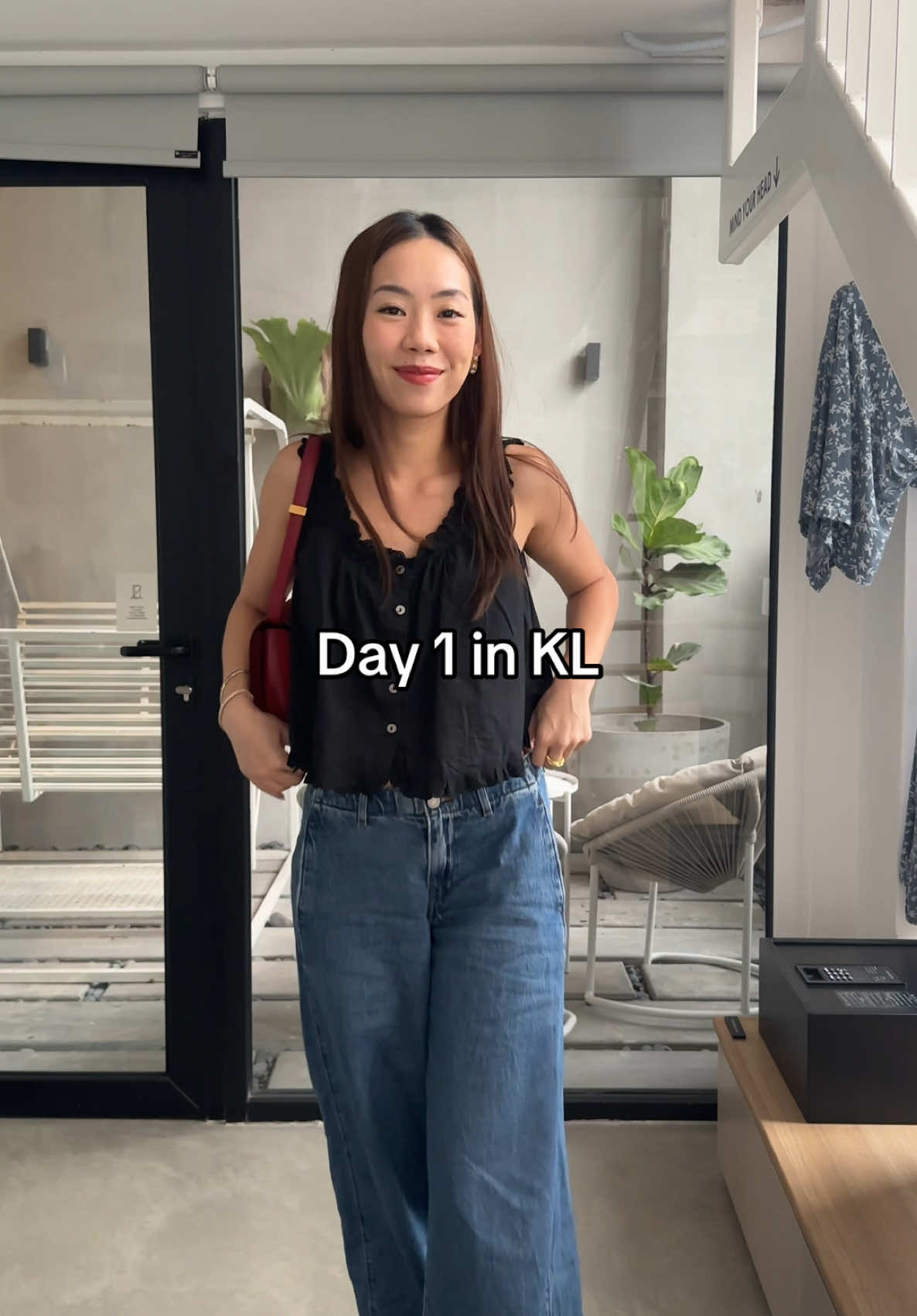 I forgot to pack my belt #kualalumpur #malaysia #minimaloutfit #2025outfits #stylingdenim #mytiktok 