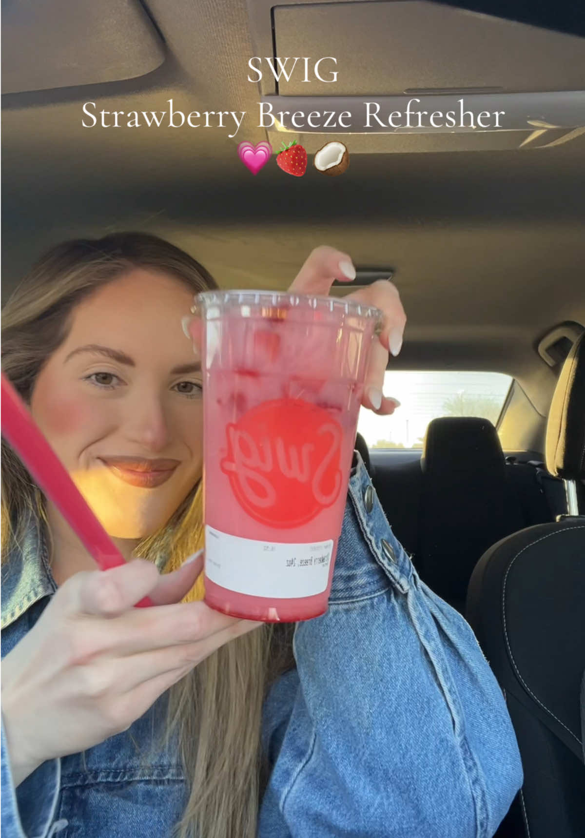 10/10 💗🍓🥥 @Swig  #fyp #swigdrinks #swig #parati #arizonafoodie #swigreview #parati #sugarfreedrink #arizona #latinacontentcreator #fyppppppppppppppppppppppp #viral #strawberrybreezeswig 