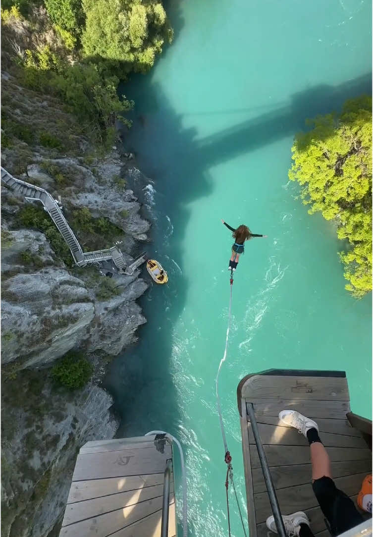 New Zealand Bungy jump 🤩💘 The best feeling in the world omg I loveddd it 🤍#bungyjump #newzealand #queenstownnewzealand