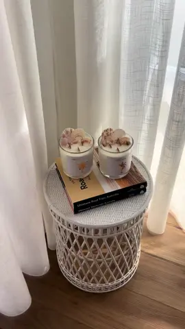 Pure Soy Wax scented candles 🕯️ hand poured and decorated with gemstones and shells 🐚 #SmallBusiness #candletok #candles #handmadecandles #coastal #coastalcandles #shellcandles #botaniccandleco #candlesoftiktok #shells #cowrieshells #rosequartz 