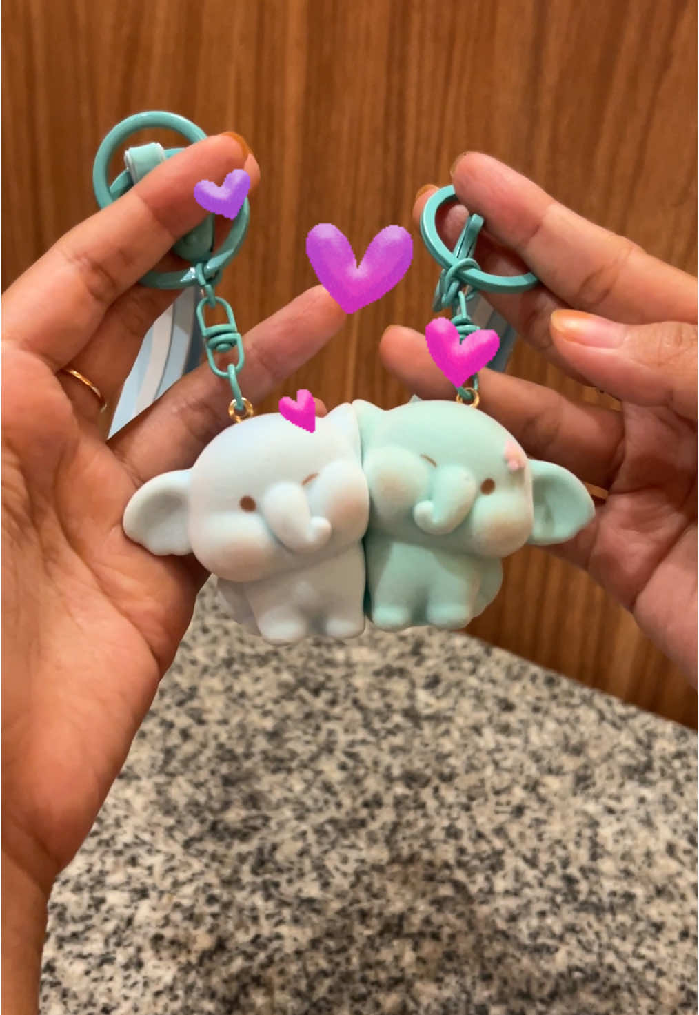 Lucu bangett😭💖🐱🐘 #fyp #viraltiktok #keychain #keychaincouple #gantungankunci #gantungankunciviral #gantungantas 