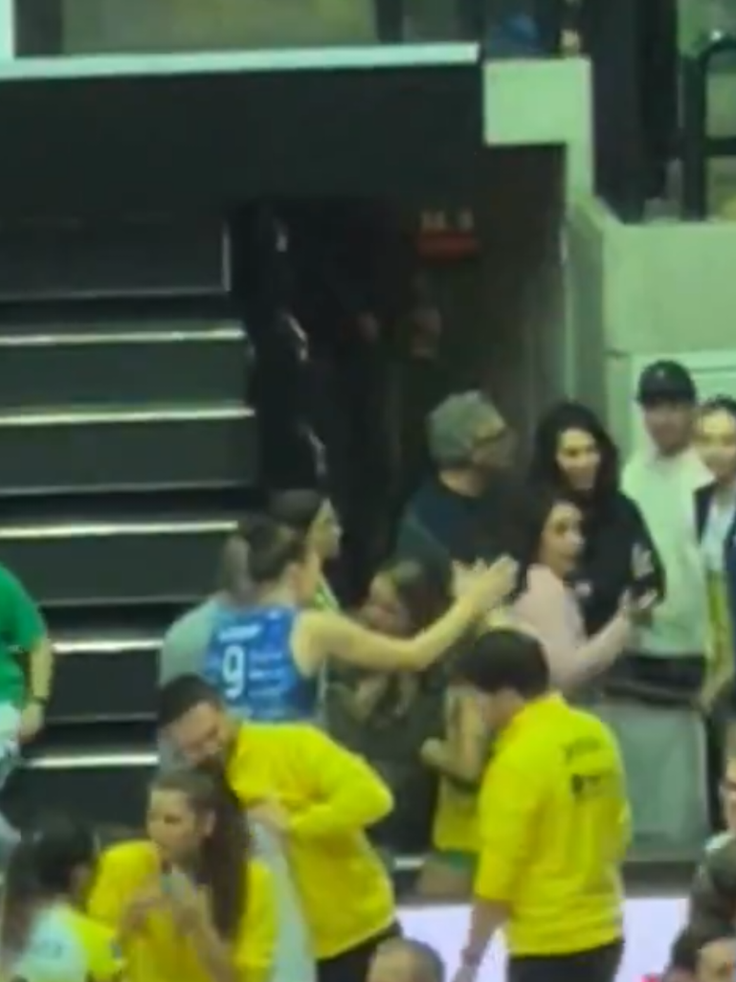 🤗☺️🥰😘👄😍🥴 #volleyballplayer #volleyballgirls #martinabracchi #ลูเบี้ยน🇮🇹 #ลูเบี้ยน #lubian #marinalubian #womenvolleyball #Love 