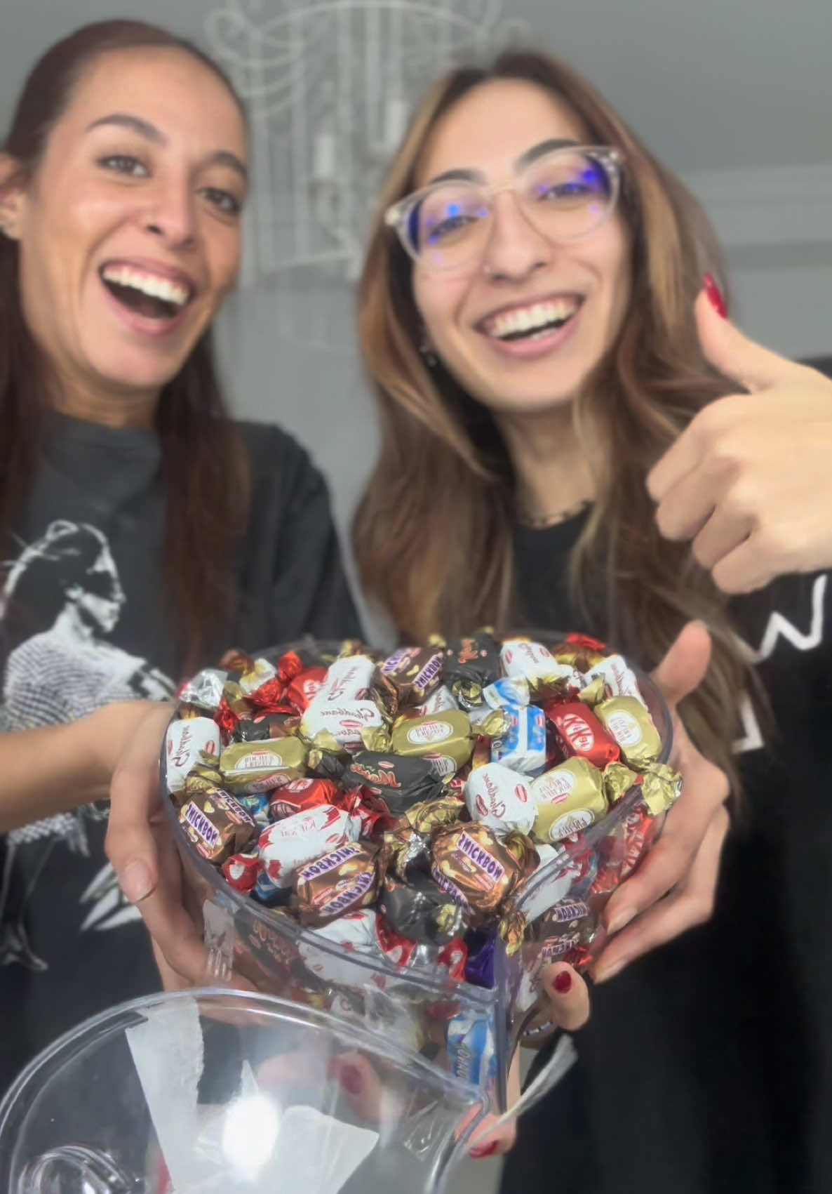 I don't recommend the experience HHHHH  #fyp #foryou #CapCut #degustation #kifkaf #tryingchocolate #bestie #tunisia #tunisian #tunis #foryoupage @Yasmine💃🏻 