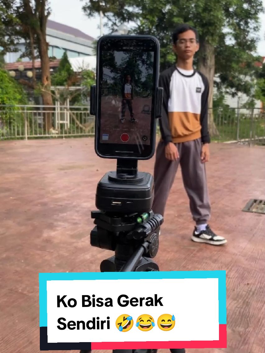 Membalas @misdar92 Kalau yang bisa ikutin gerak pakai gimbal face tracking Inbex IG1 ini ka di tripodnya #tripod #inbexib2r #inbexig1 #facetracking 