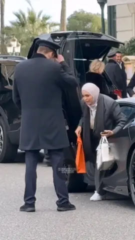 Gorgeous Billionaire Lady arrive at Hotel Paris, Monaco in Lamborghini Revuelto 🚗 #luxurylifestyle #montecarlo  #lamborghinirevuelto #billionaire 