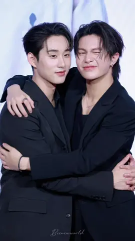 ถ่ายรูปยังไงหวานได้ขนาดนี้ #williamjkp #est_rvp #williamest  #DrAllyxWilliamEst #วิลเลี่ยมเอส  cr.onpic