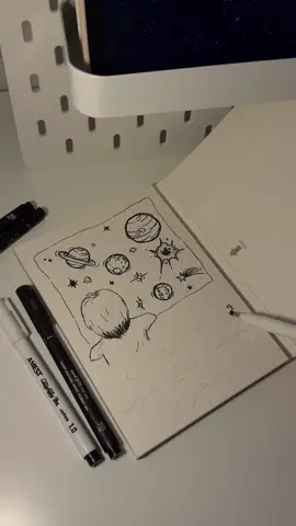 وأنت تنام وتُحصي الكواكب، فكر بغيرك، ثمة من لم يجد حيزًا للمنام #درويش #محمود_درويش 