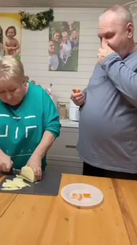 #юмор #прикол #приколы #смех #смехдослез #рек #частушки #матершинные #комеди #клаб  #юморист #комедиклаб #девушка #tiktok #парень #юмористы #врекомендации #хочуврекомендации #хочувреки #хочувтренды #топ #вреки #реки #рекомендации #тиктокер #тикток #2000s #втоп #класс #круто #классно #публика #анекдот #вреки #foryou #fyp #foryoupage #fy #реки #неплохо #чтотоновое #навинка #новое #новоевидео 