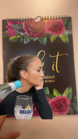 Our mental health matters#2025 #calendar #mentalhealthmatters #calendario #gift #fyp #tiktokfinds #tiktokshop #tiktokmademebuyit #2025calendars #women 