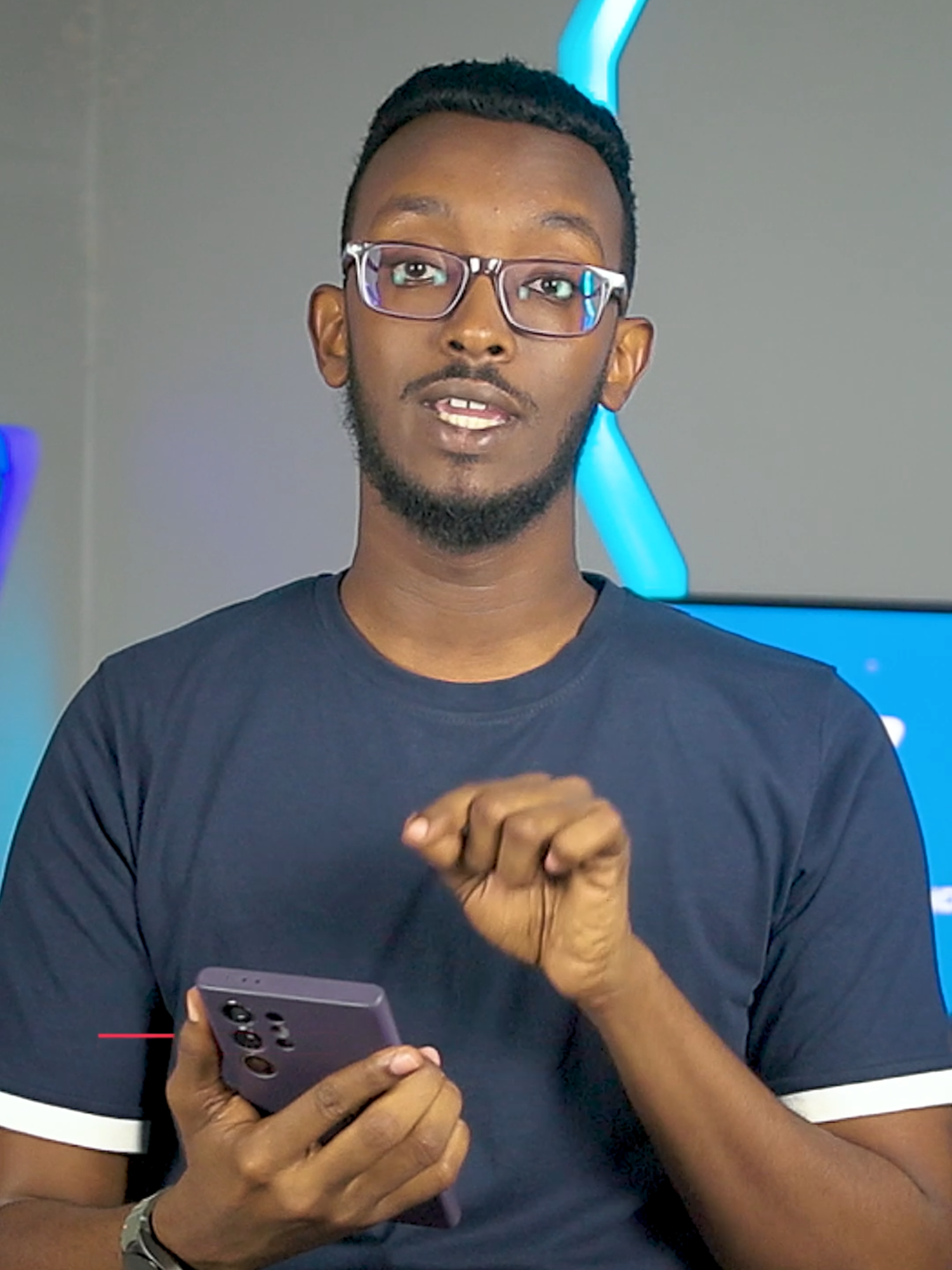 Sida Looga Ilaaliyo Taleefankaaga Samsung Tuugada inay Damiyaan  #engyuyu#somalitech#somalitiktok#foryoupagee#foryoupageofficial#somaliland#fypシ゚#viral_video#f#fyp#foryoupage❤️❤️#fu#viral_video#explore#tips#اكسبلور#apple#facebook#message#instagram#facebook#snapchat#public#cupcut#tutorial#iphone#iphonetricks#Samsungtips#technology#samsung#galaxy#whatsapptips