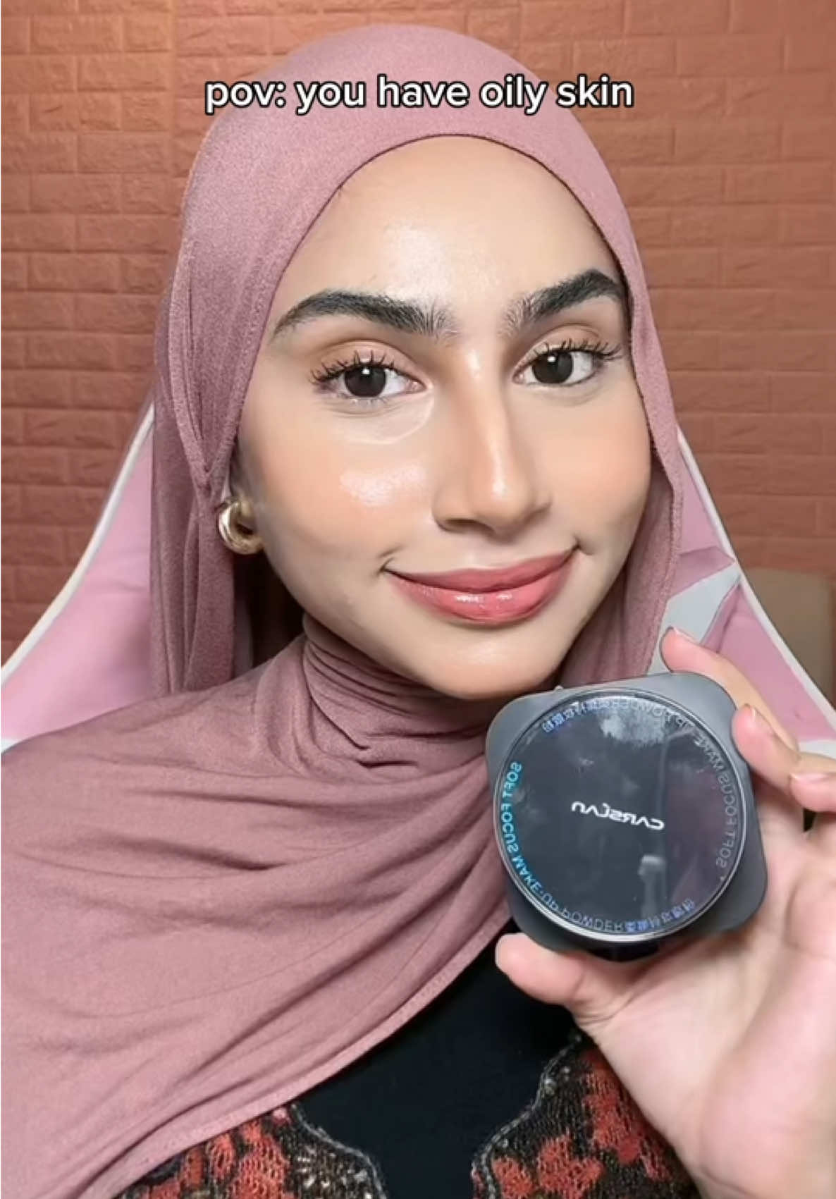 bestt loose powderr 😍 #CARSLAN #carslanmy #carslanpowder #skintok #makeup #loosepowder #settingpowder #waterproof #oilcontrol 