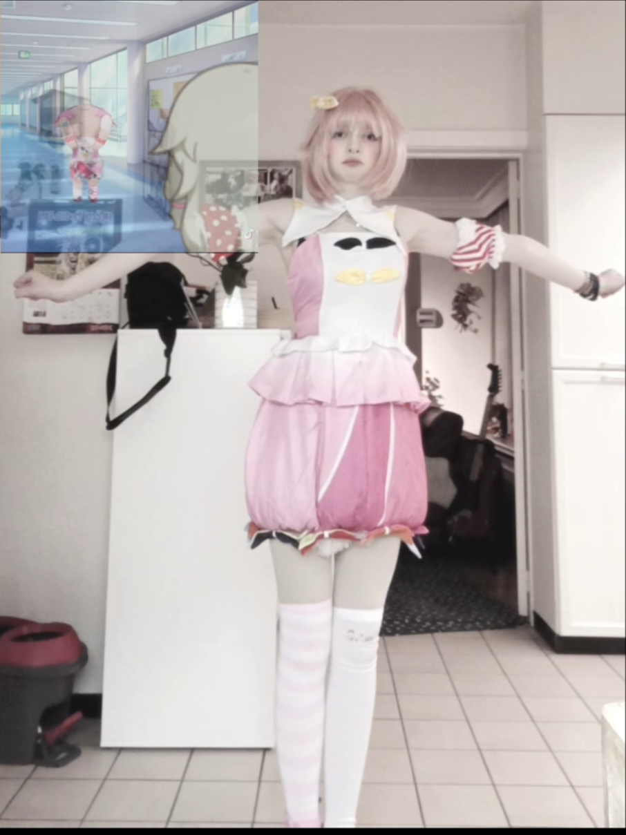 this is a vid ive wantet to re create for almost 2 years now, ahhh the true art of cosplay  #wxs #wonderlandsxshowtime #sekai #pjsekai #projectsekaicosplay #projectsekaicolorfulstage #emuotoricosplay #otoriemu #otoriemu #emuotori #otori #emu 