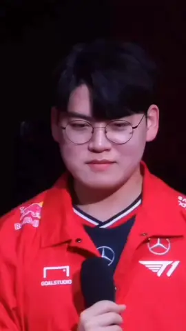 cười out nét luôn, dễ thương ghê luôn 🥹 #gumayusi #t1 