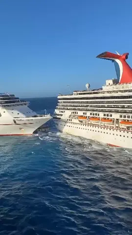 #moment #accident #ship 