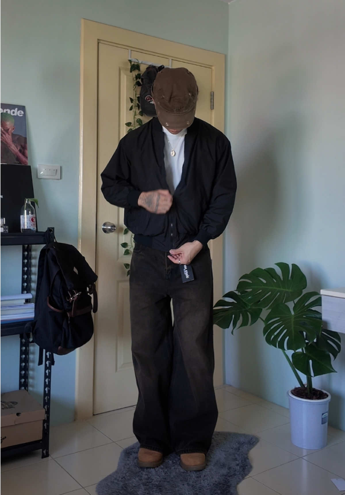 Styling with @ENOL. BOMBER JACKET  #streetwear #outfitoftheday #fyp #OOTD