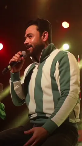 شفتوها في الاحمر ♥️💐 #fares_katarya #fyp #فارس_قطرية #شعر 