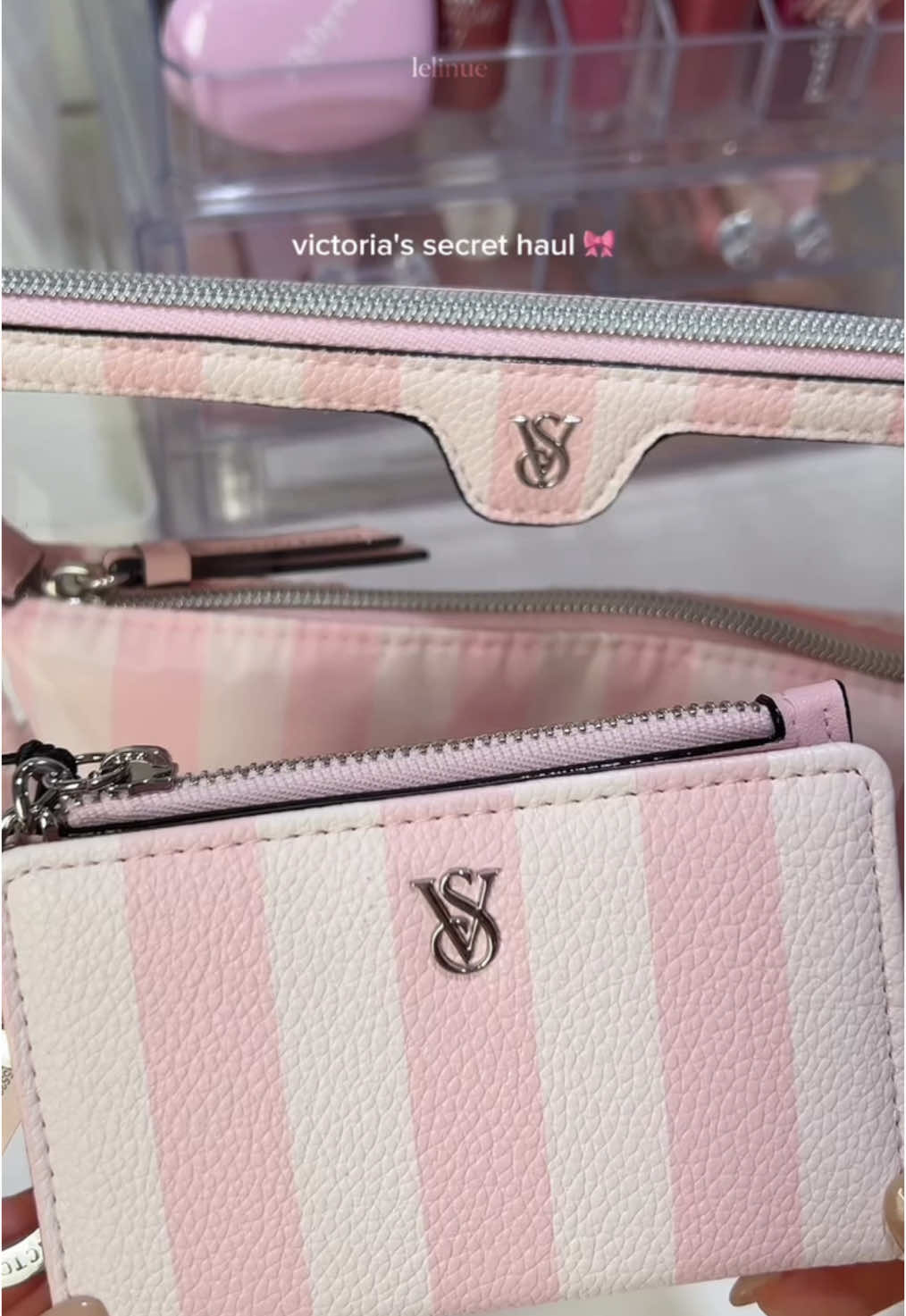 forever a victoria's secret girly 🤍 #victoriassecret #victoriassecretangel #victoriassecretfashionshow #victoriassecretpink #victoriassecretangels #pink #thatgirl #coquette #makeuppouch #haul #unboxing #explore #explorepage #fyp #beauty 