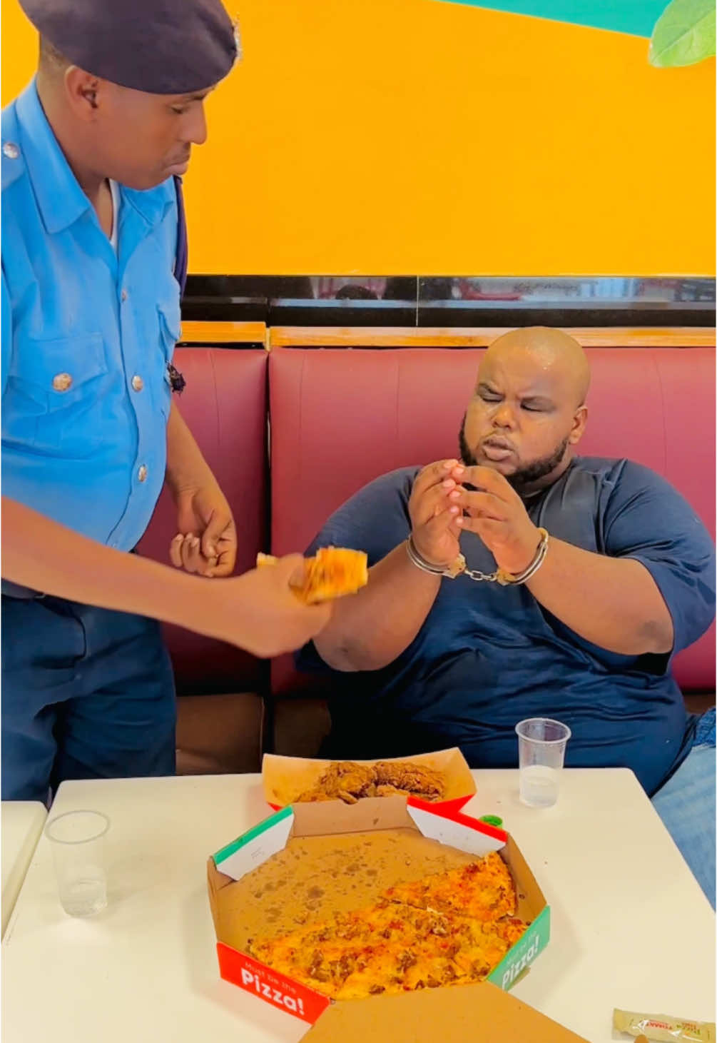 Policer officer arrest because of food😂#viral #trending #fyp #tiktokkenya #tiktoksomalia 