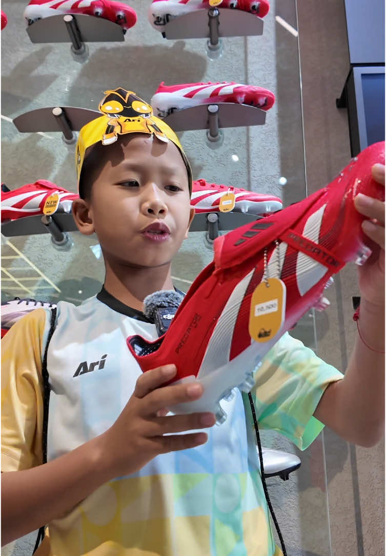 มาร่วมงานวันเด็ก ที่ร้านAri Football สาขา One Bangkok #Ari #football #ฟุตบอล @Ari Football 