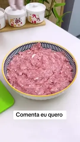 🍔 Facilite seu preparo! Com o Molde para Hambúrguer 5 peças, você faz hambúrgueres caseiros no tamanho perfeito, grande ou pequeno! Base removível pra descomplicar na hora de moldar e desenformar! 👩‍🍳✨ Garanta o seu agora!