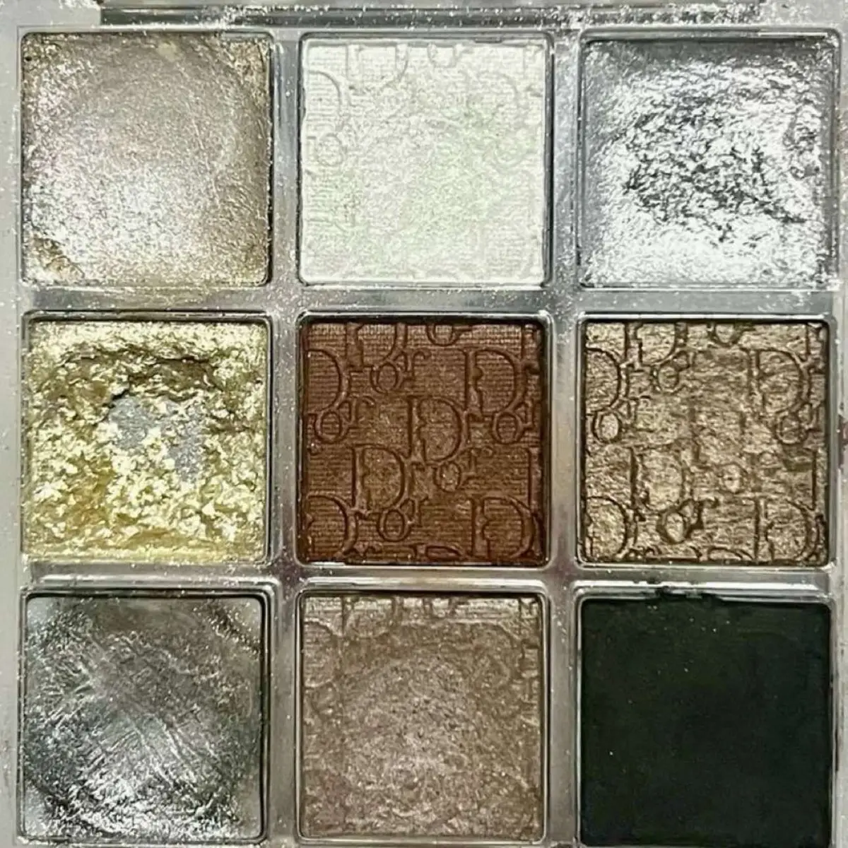 „Search palette & the first one that comes up matches you“… and it does