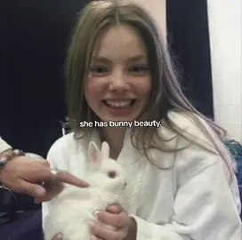 cuteee🐇 #fypage #foryou #fyp #trend #vibes #aesthetic #relatable #pinterest #pov #ymirix3 #bunny #rabbit #beauty #nayeon #🦢 