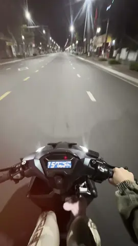 Không muốn nhìn về quá khứ, cũng  chẳng dám nghĩ chuyện tương lai. Chỉ  mong hiện tại được bình yên và đừng  có nỗi đau nào xảy ra nữa...#xh #xuhuongtiktok #fyp 