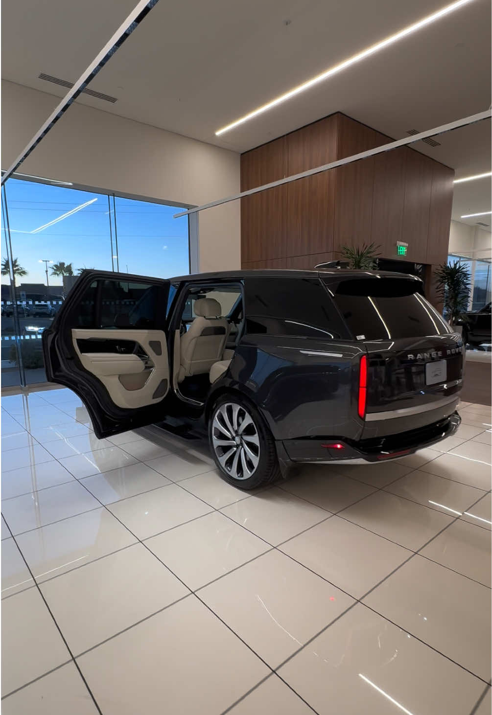 Elevate every drive with the 2025 Range Rover Autobiography. Where refined design meets unparalleled comfort, this is luxury at its finest. #RangeRoverAutobiography #rangerover #CarEnthusiast #CarCulture #CarGoals #LuxuryLifestyle #LasVegasLuxury #RangeRoverSV #autobiography