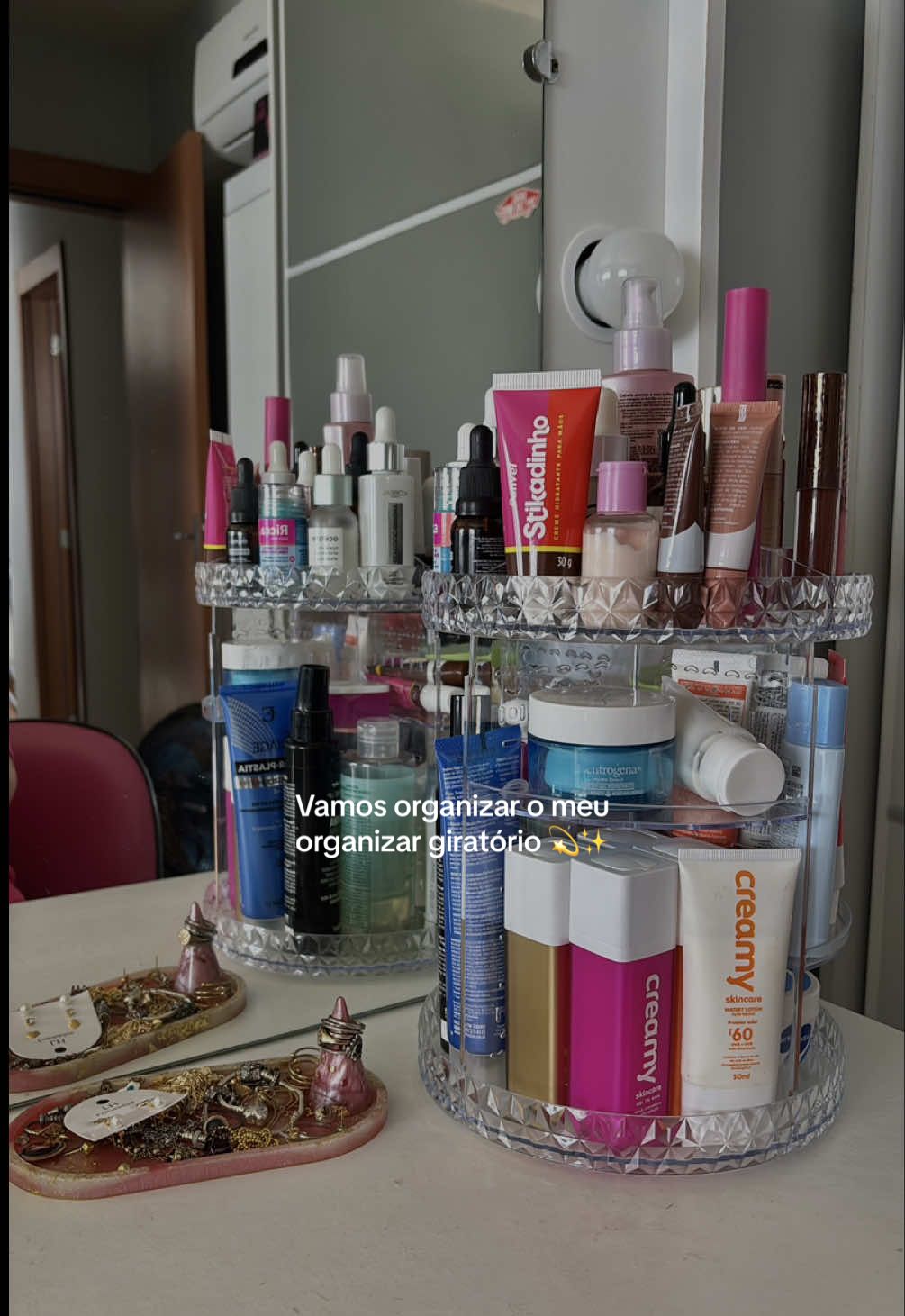 Organização que amamos #penteadeira #organizadorgiratorio #foryoup #viral #produtinhos #vaiprofy 