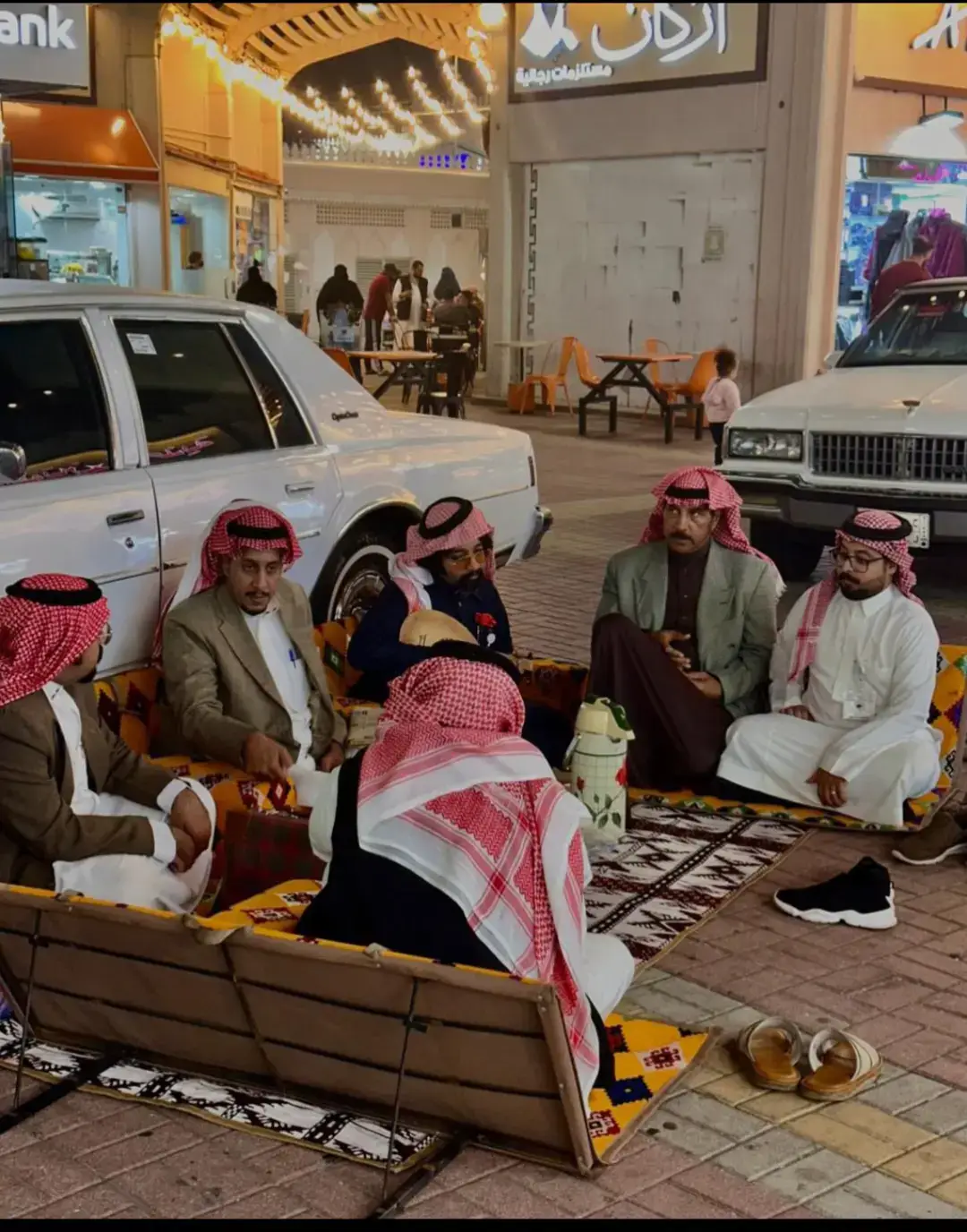 فعاليات الحياة بلازا حياة زمان الطيبين وذكرياتهم وزمانهم الجميل #سيارات_قديمه #كلاسيك_كار #الحياه_بلازا_الدمام #فعاليات #متحف_ابوفالح_العميري #متحف_ابوفالح_الخالدي #الخبر #الرياض #ترند #المشاهدات #الشرقيه #اكسبلورexplore #الشرقيه #اكسبلورexplore #foruyou #اكسبلوررررر #