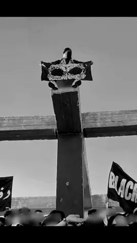 #la_banda_nera #عاش_الوفاق_الرياضي_السطايفي🦅 #لونطونت_لعزيزة⚪⚫🖤 #روح_العائلة #family_spirit🔥🦅 #التراس_انفرنوا🖤⚪🔥 #كحلة_وبيضة_لافيارثي_ديالنا🏁 #انفرنو_لتربية_وتعليم💀⚒️ #ultras_infarno_2010🥷🔥🕸️🤍🖤 