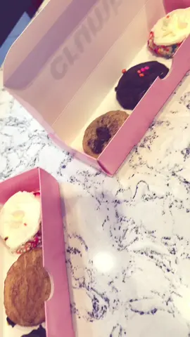 crumbl review🌝💩🦃🍪