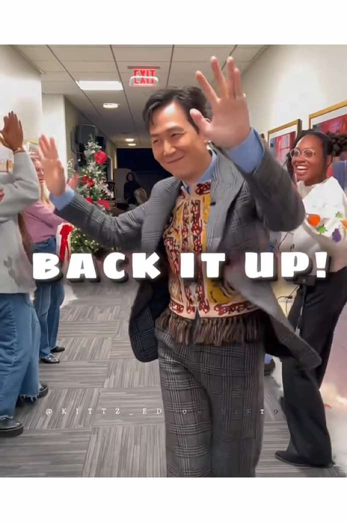 HES SO CUTE😭 . #player456 #leejungjae #squidgame#squidgame2#dontflop#dontflopplease#leejungjaeedit#squidgameedit#edit#thejenniferhudsonshow #jenniferhudson#jhud#slayersquad#kamesquad#fyp#fypシ゚ #fypシ゚viral#viral#viraltiktok#trending#ifyouskipthisvideowithoutlikingityourpantwillburn