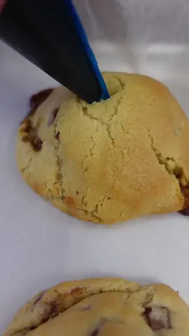 Our Stuffed Salted Caramel Rolo NYC Cookie🫶✨ Weekly Special available until 15/01/25😍