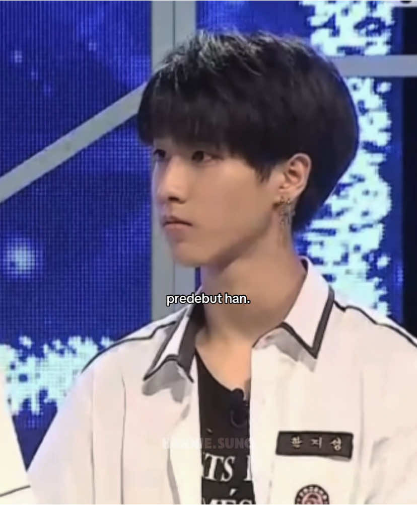 i have a big fat crush on him. #straykids #straykidsstay #skz #skzstay #fyp #kpopfyp #kpop #fyppp #han #hanjisung #hanjisungedit 