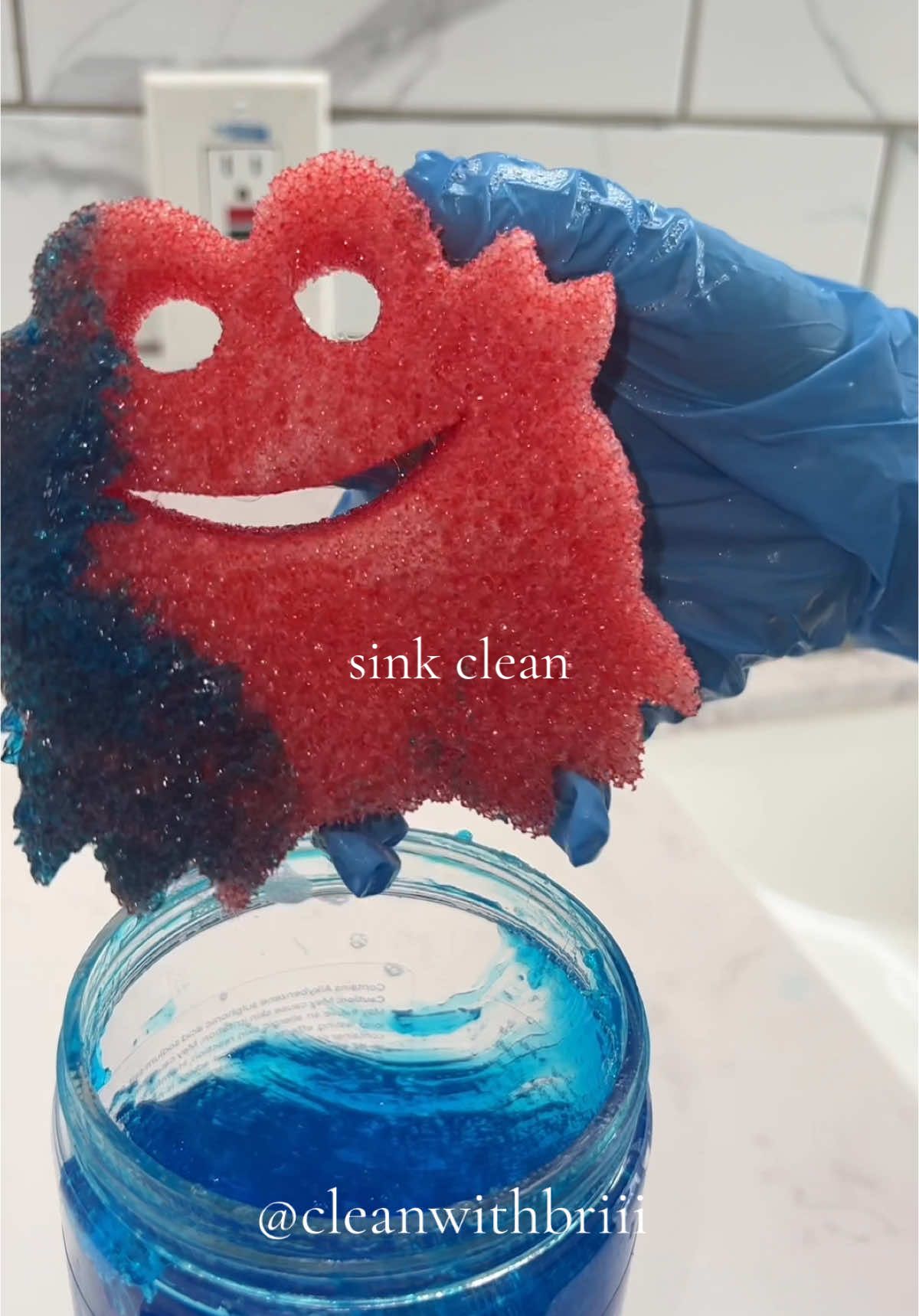 follow me on Instagram and subscribe to my YouTube channel just in case! All my usernames are the same @cleanwithbriii 💙🫧 #CleanTok #cleaningtiktok #cleaning #cleaningmotivation #bathroomcleaning #pinesweep #asmr #sudsy #sinkclean 