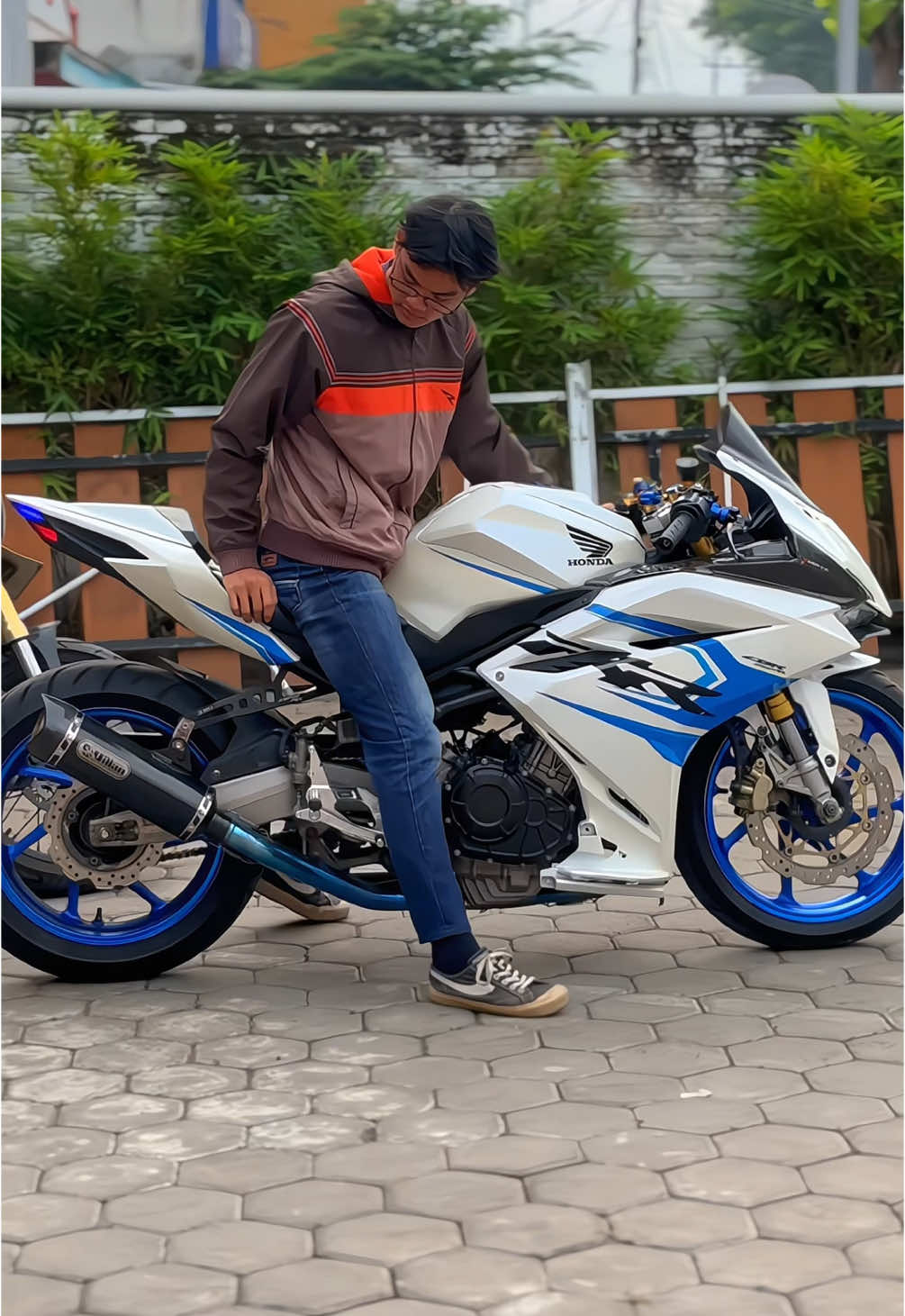 gara gara sebotol ombenan🥵🗿 #CapCut #fypシ #cbr250rr #babyrr 